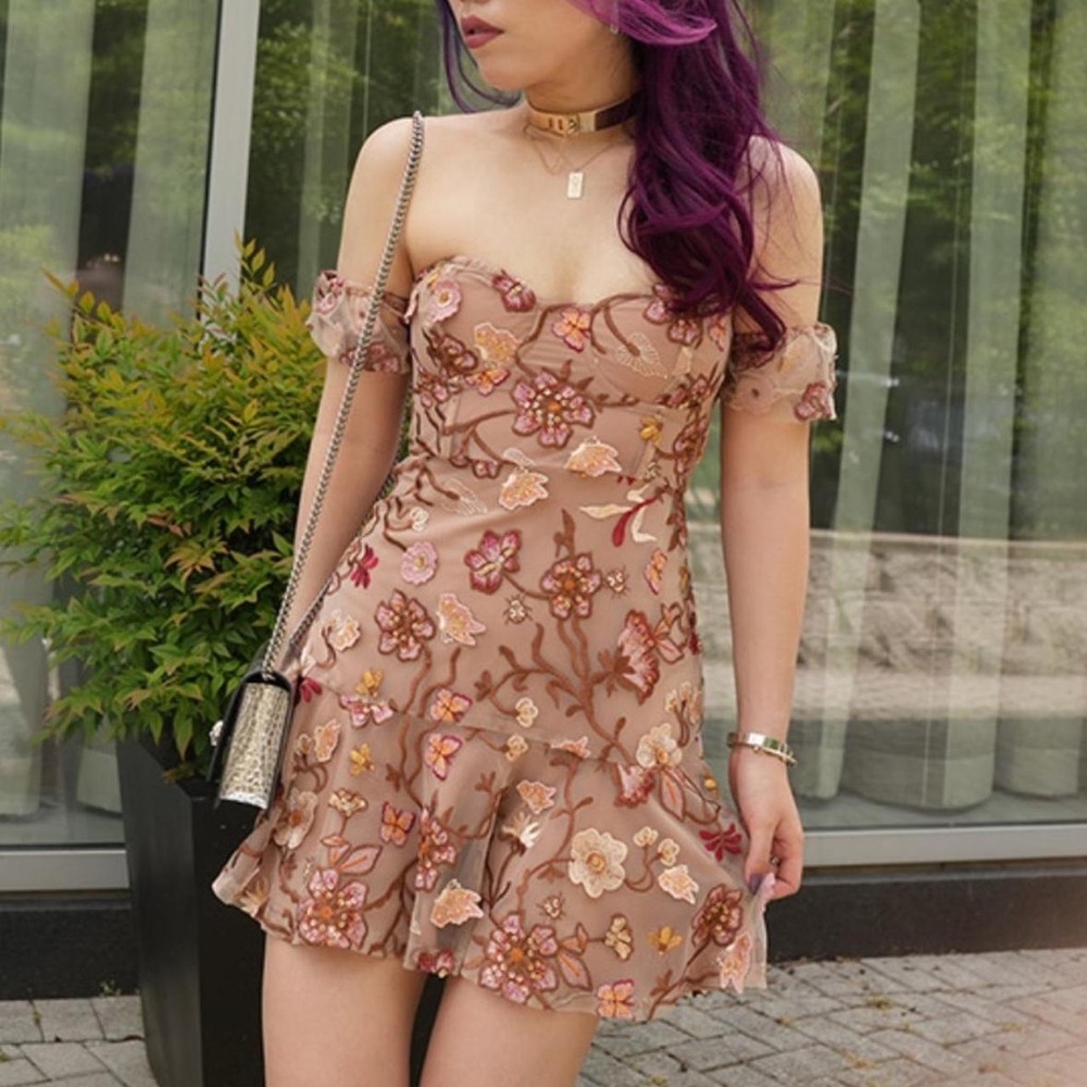 For love & lemons lace botanic dress sequins embellished embroidered floral mini - Picture 11 of 12